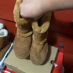 Girls Boots