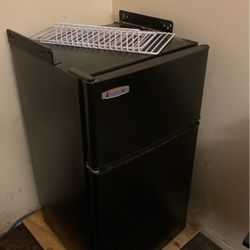 Micro Fridge 