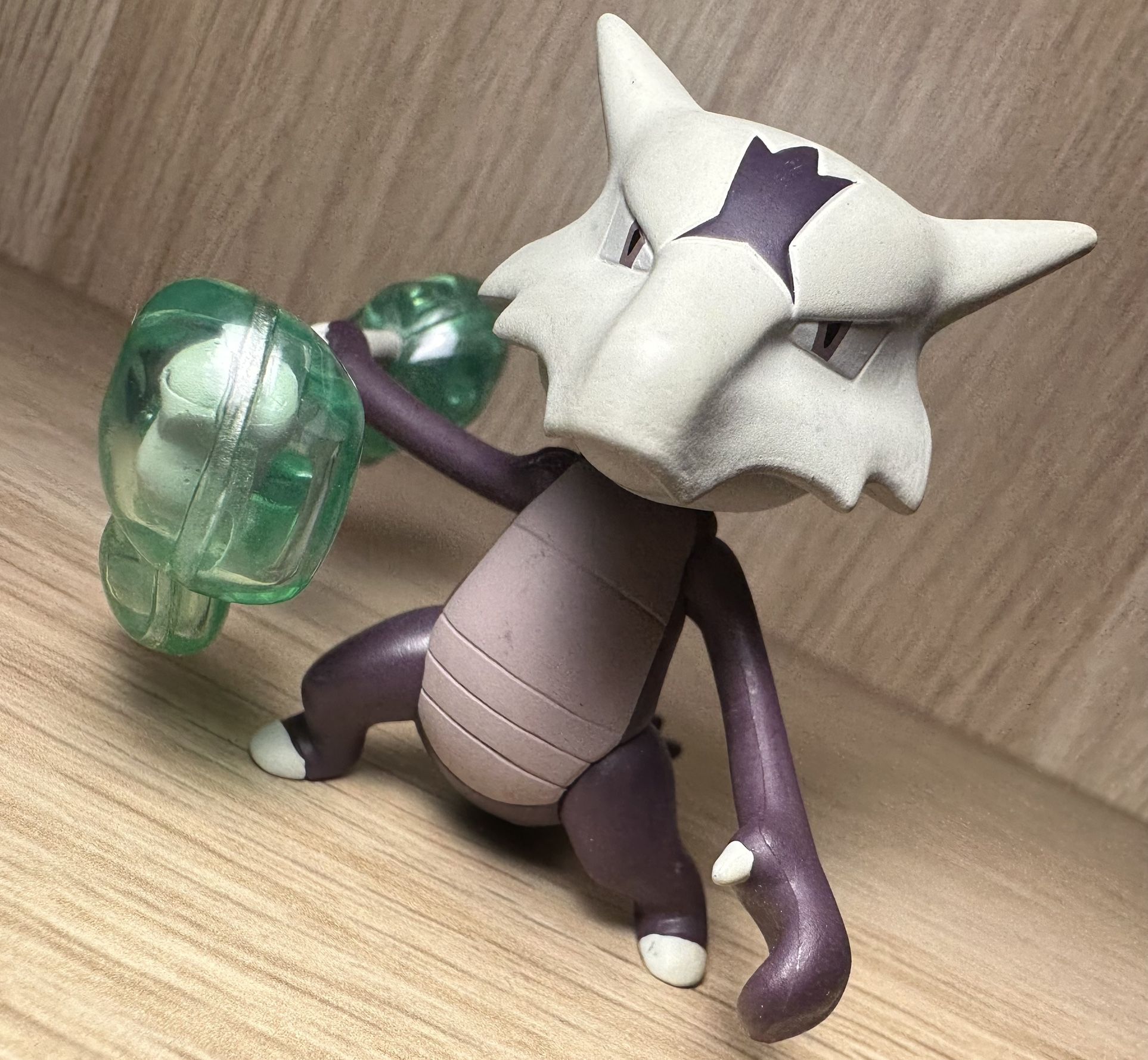 POKEMON ALOLAN MAROWAK FIGURE ARTICULATED SUN AND MOON MOSC TOMY 2018