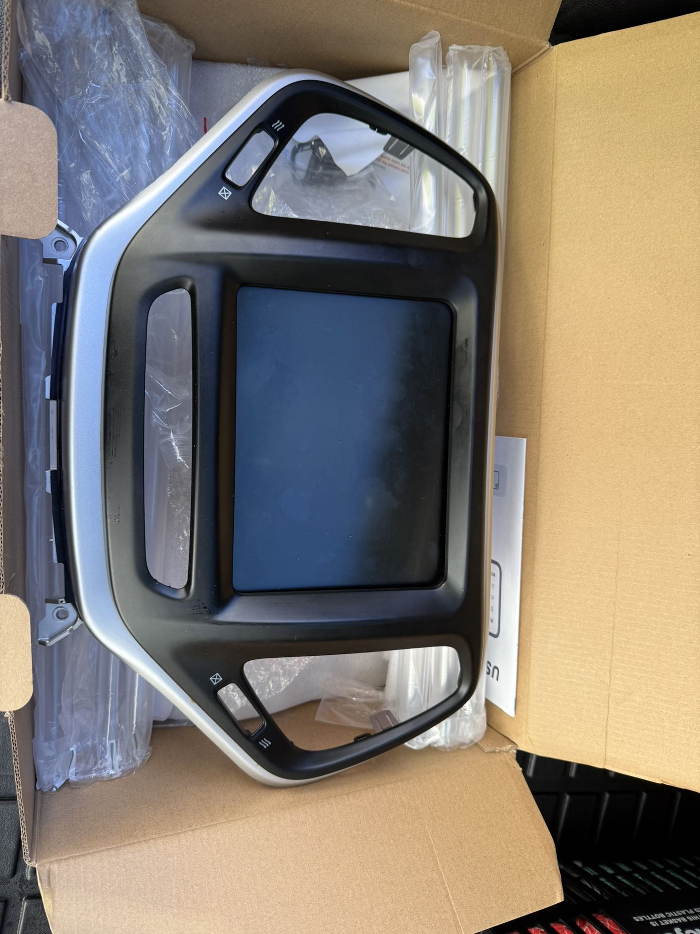 Car stereo for 2015 Jeep Cherokee