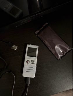 Digital voice recorder