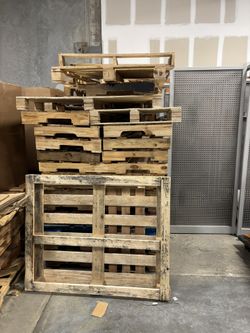 Free Wood Pallets