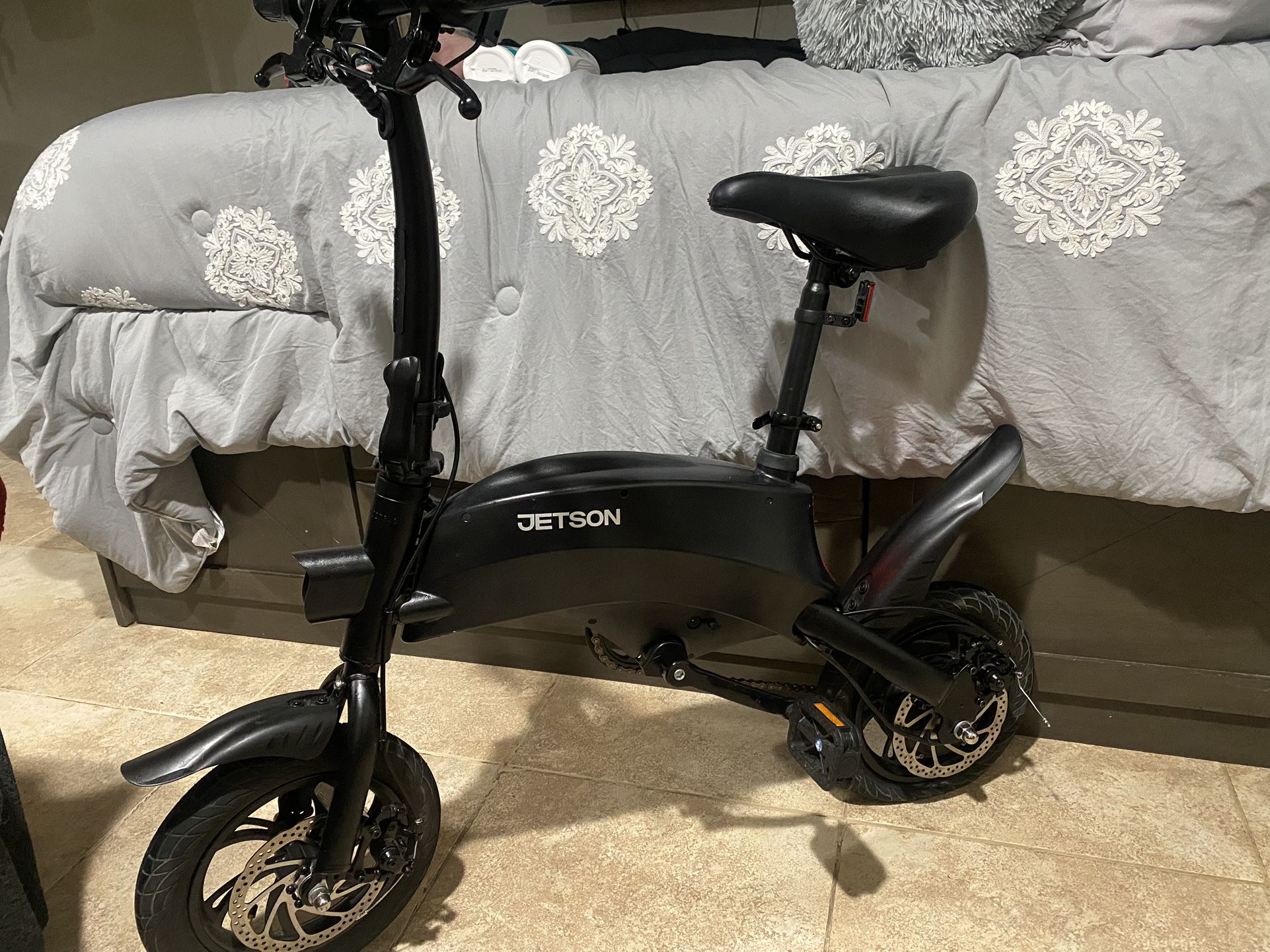 Jetson LX10 Electric Bike Two