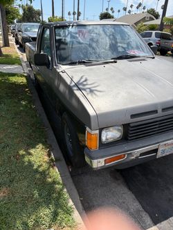 1987 Nissan King Cab Pickup Truck