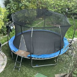 used trampoline for free 