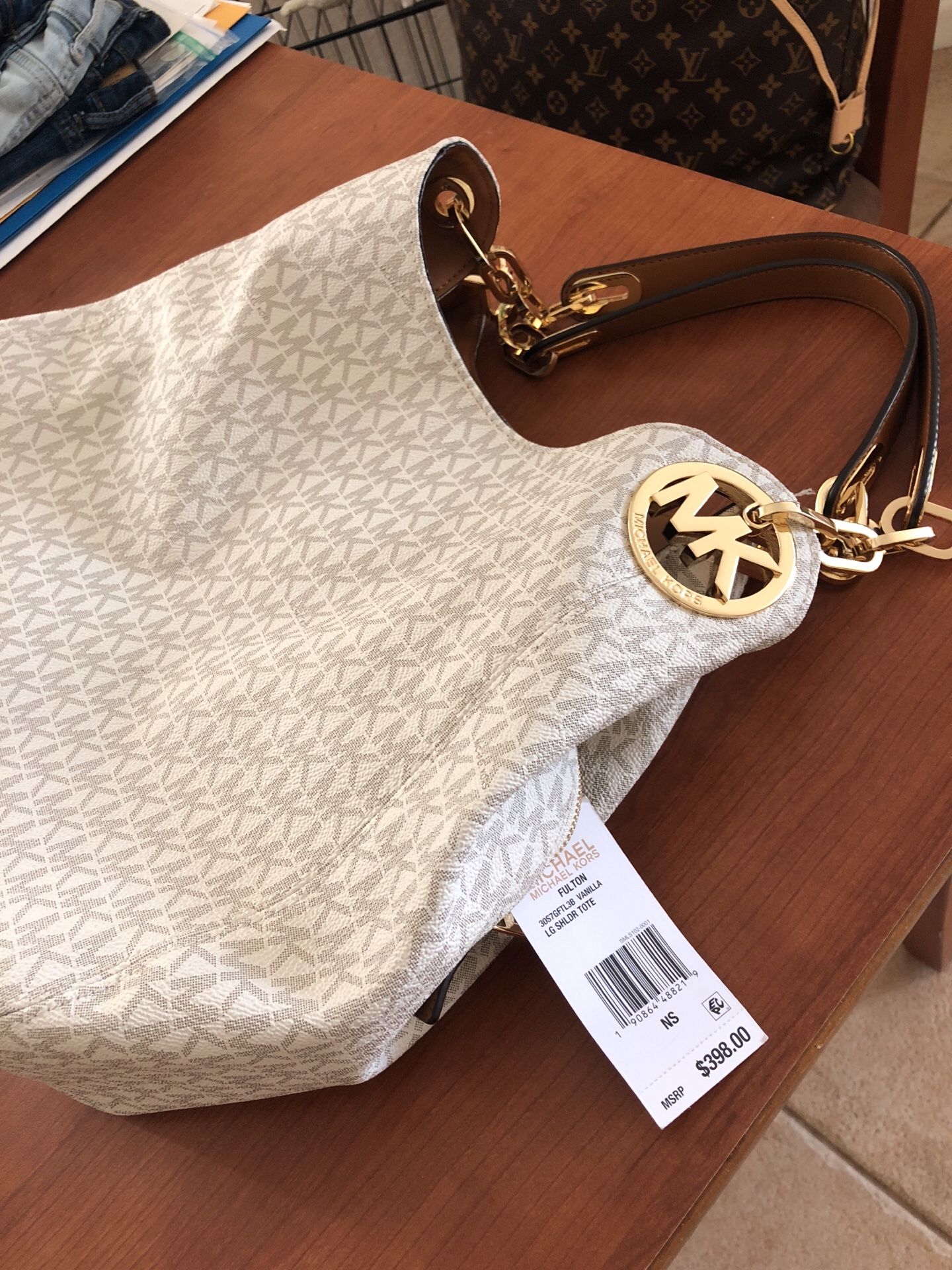 New never used $200