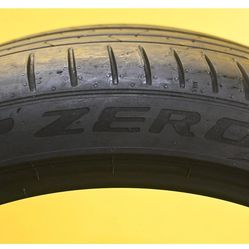 1 Tire Pirelli P Zero PZ4 275/35R21 – Good Condition (Patched)