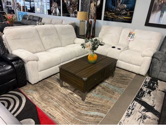 Perfect reclining sofa loveseat! 🏡💙❤️