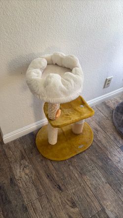 Small cat tree