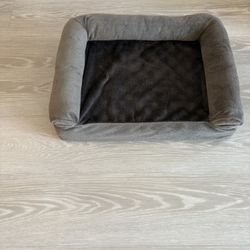 Cozy Haven Pet Bed – Plush, Stylish & Secure Comfort for Your Fur Baby