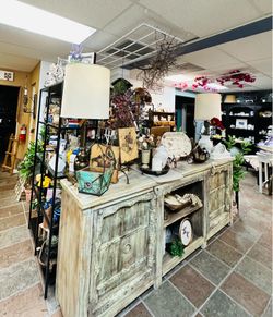 Home decor Sale beautiful items restocked!! Come see!!