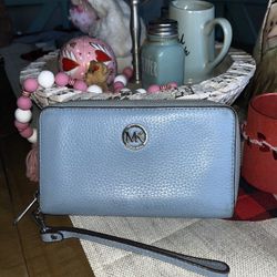 Michael Kors Wristlet Wallet