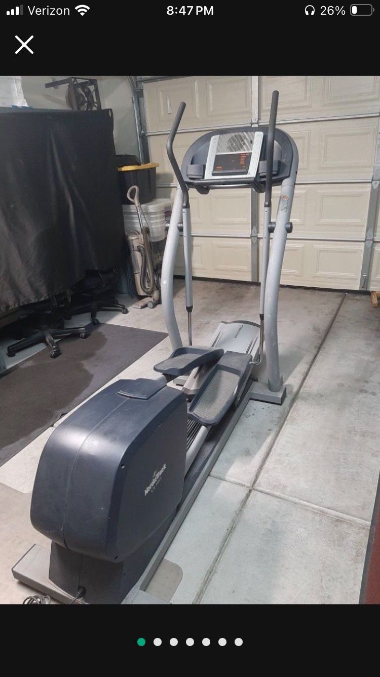 Nordictrack Elliptical CX 1055. Near Warm Spring And Green Valley