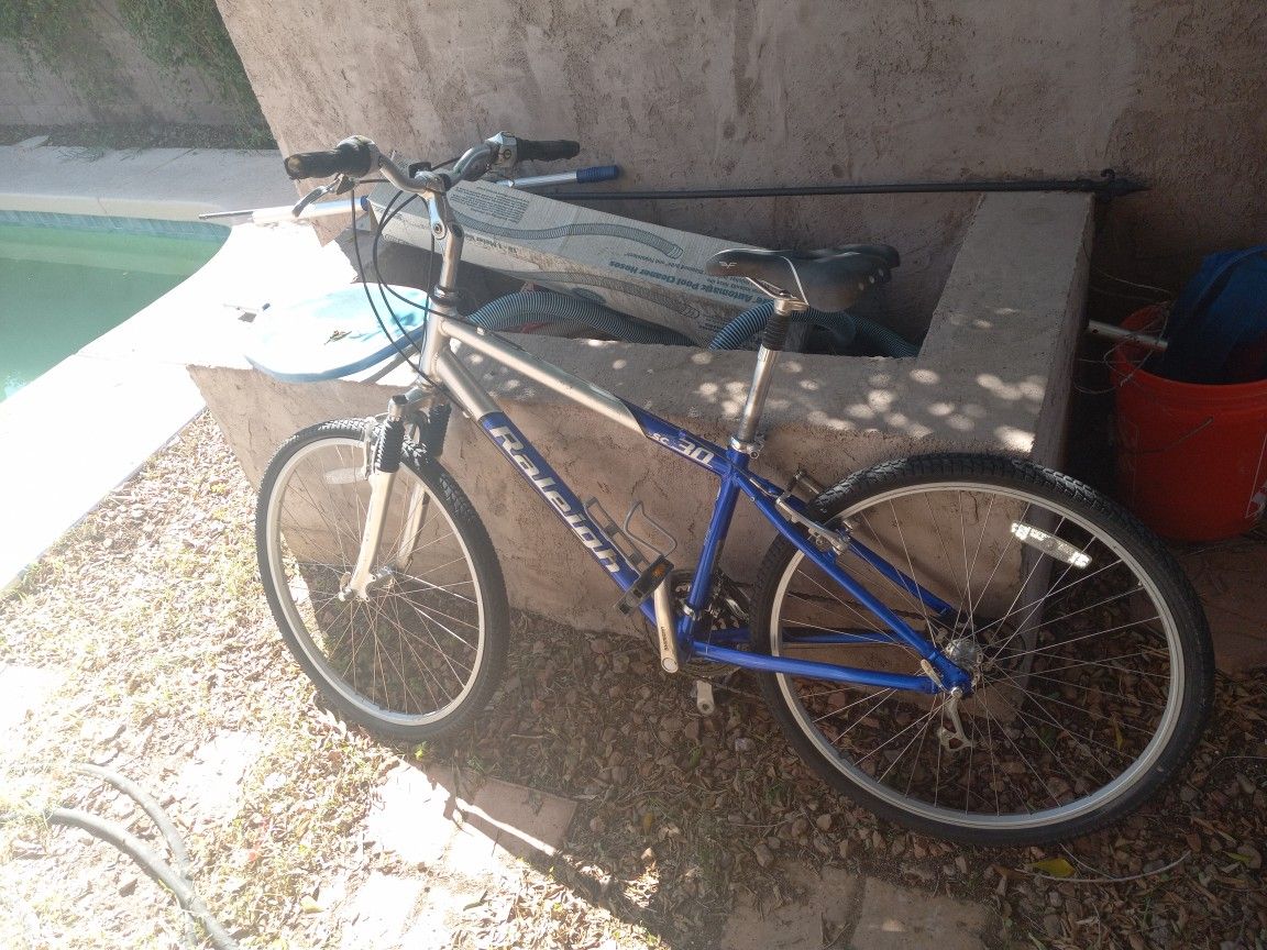2000 raleigh sc30