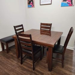 Dining Set