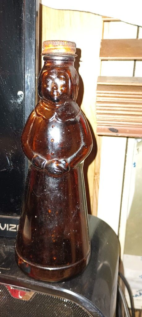Vintage 1970's Mrs. Buttersworth 10" Syrup Amber Bottle