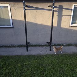 Hide away squat rack