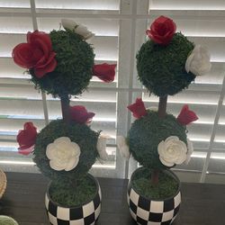 Alice In Wonderland Table Toppers