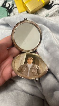 Vintage 1928 silver tone floral scroll design, compact mirror