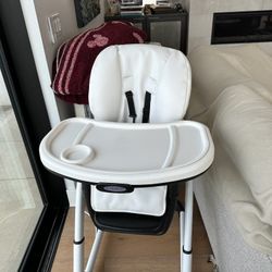 Like New Highchair 