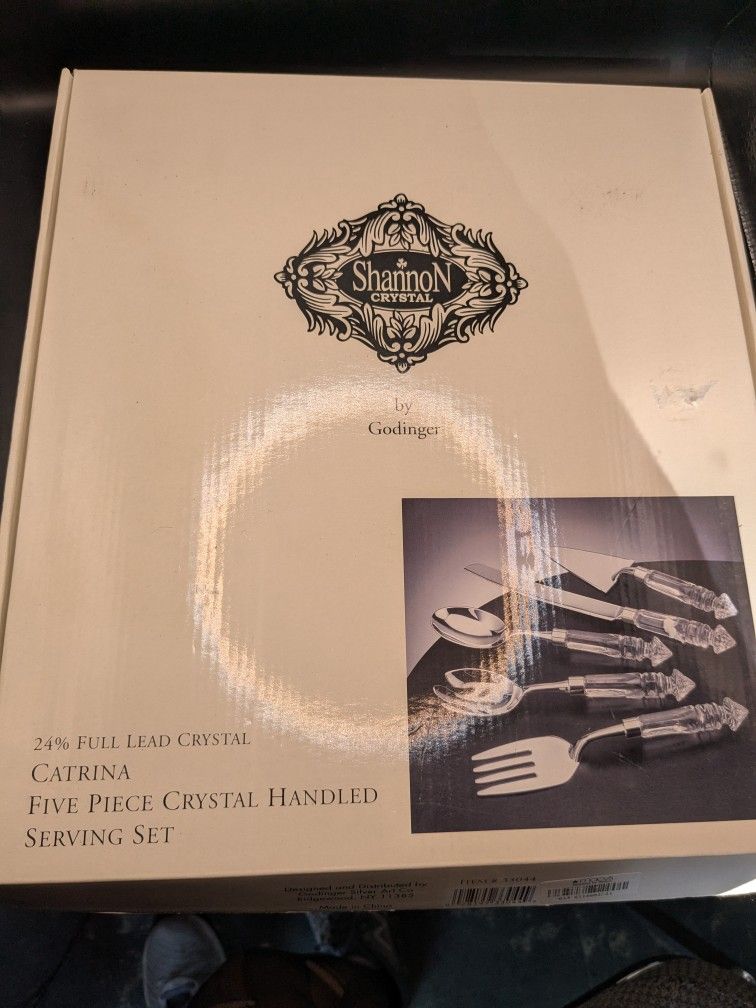 Shannon Crystal by Godinger 24% Lead Crystal Catrina 5-piece serving set