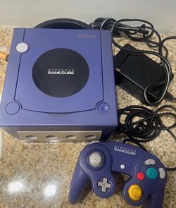 Nintendo GameCube DOL-001 Purple Home Console w/ Controller & Cables NTSC-U/C
