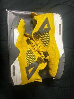 JORDAN 4 lightings Used 10.5 NEED THEM GONE ASAP