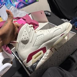 Jordan 6 Retro Maroon