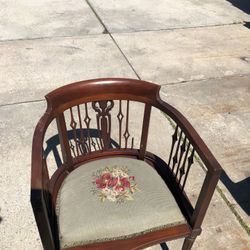 Edwardian Mahogany Tub Chair