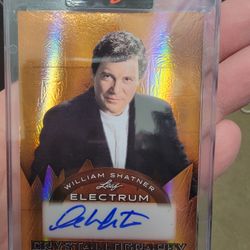 William Shatner STAR TREK AUTOGRAPH SERIAL NUMBER 7/15 Mint Condition 