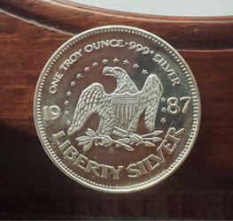 1 ounce pure .999 silver coin by AMark