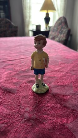 Old Porcelain Figures