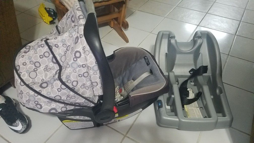 PORTABEBE / BABY CAR SEAT