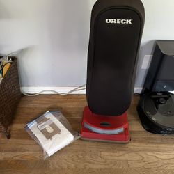 Oreck XL Vacuum Cleaner Gently Used Comes With 3 Extra Bags