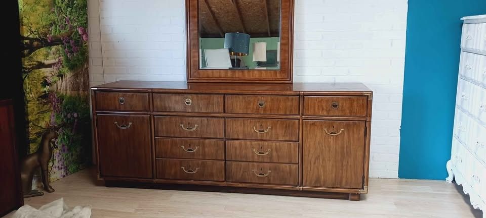 Mid Century Drexel Accolade 10 Drawer Dresser With Matching Mirror