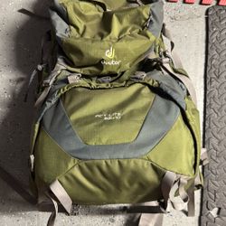 Deuter Act Lite 65+10