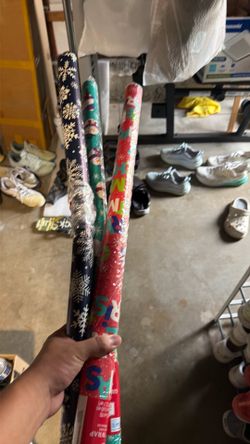 Gift wrappers