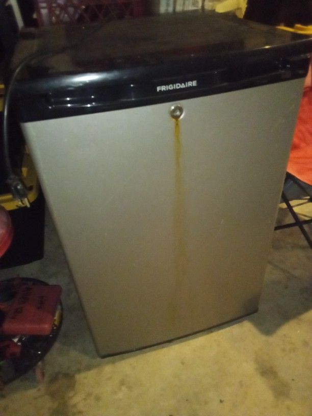 Mini Fridge And Freezer Low Use