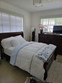 FULL SIZE SEIGH BED