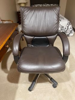 Executive Dark Espresso Brown Leather Swivel Desk Chair