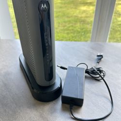 Motorola MT7711- 24x8 Cable Modem plus AC1900 Router with Voice