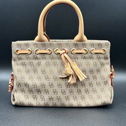 AUTHENTIC DOONEY & BURKE DB MINI TULIP TASSLE TOTE AND COIN PURSE