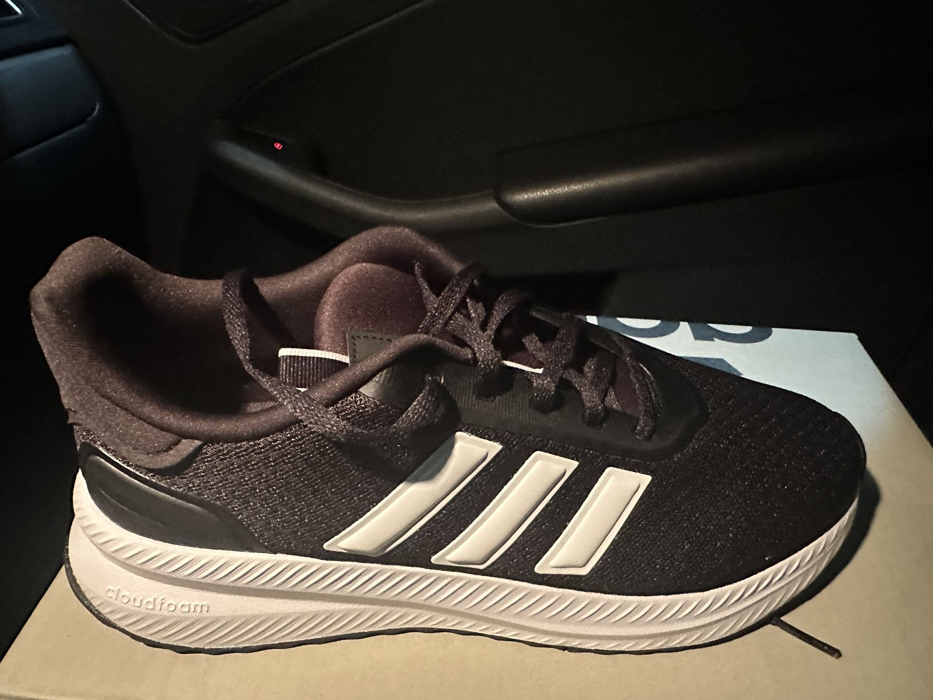 Adidas X_PLRPATH 8 1/2