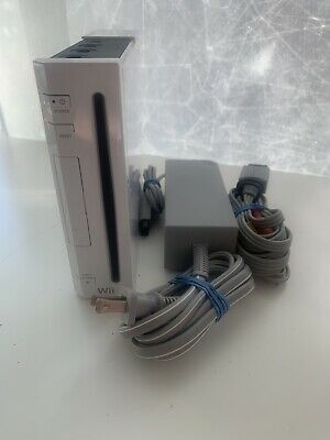 Nintendo Wii with Wii Sports & Wii Sports Resort 