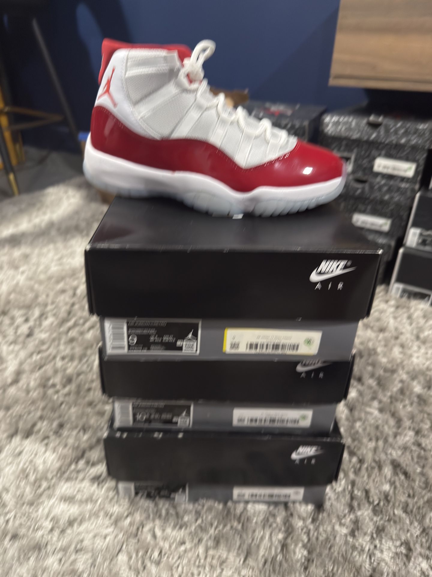 Air Jordan 11 Retro Cherry New Size 9 10.5 13