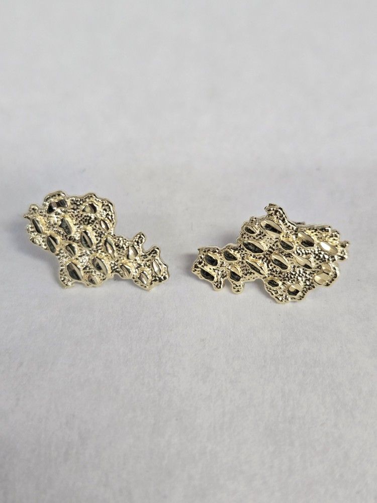 10kt Gold Nugget Stud Earrings
