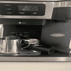 Brand New Coffee Maker Fresh, Hot Coffee at the Push of a Button money oil