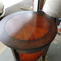 Thomasville Coffee Table And 2 End Tables