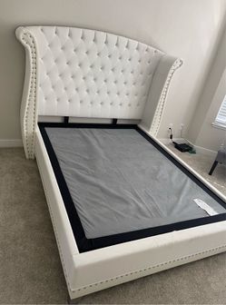 White tufted bed with grey studs -NO CREDIT NEEDED💥, SAME DAY DELIVERY🚚