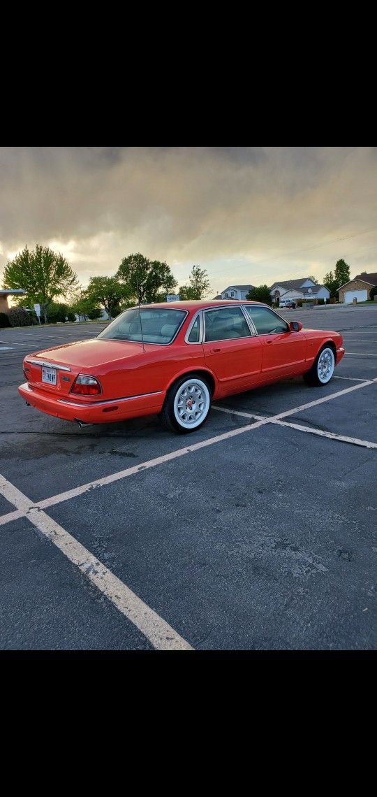 2002 Jaguar XJ8